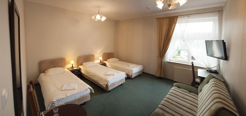 Hotel Nad Rzeczka Torun Room photo